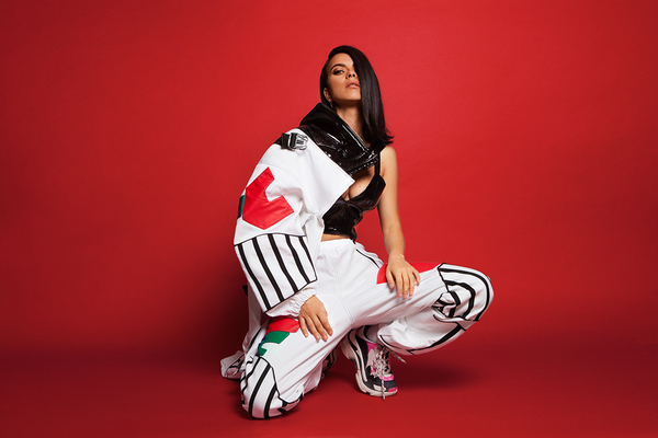 inna-cocacola-2018-promotional-005.jpg